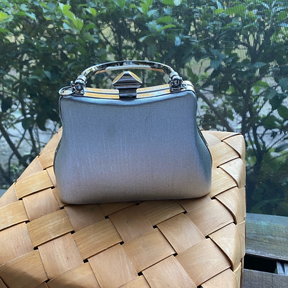 🎈New Silver Evening Bag